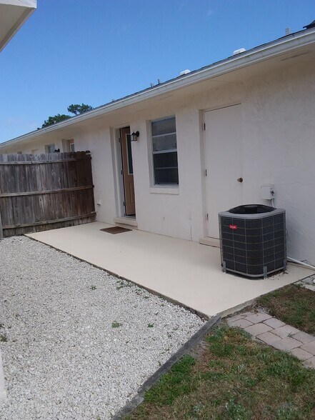 Building Photo - 5172 Taylor Ave