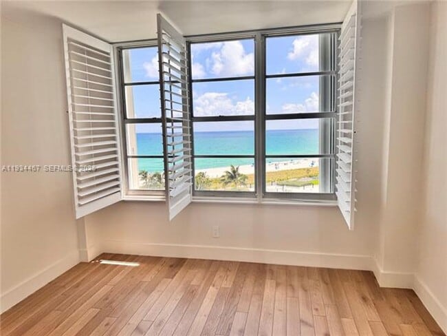 Building Photo - 5161 Collins Ave