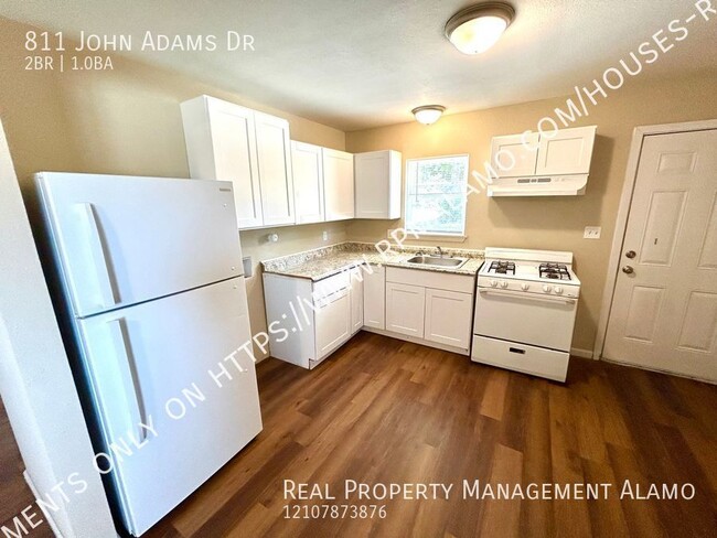 Building Photo - **MOVE-IN SPECIAL** AVAILABLE NOW! 2 Bedro...