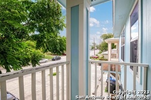 Building Photo - 120 Andrews St