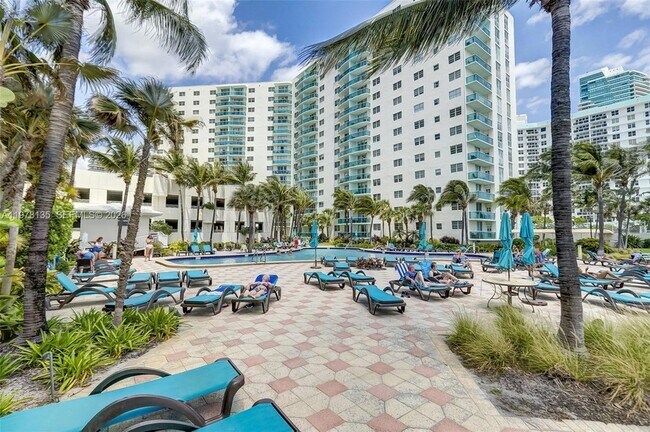 Building Photo - 3801 S Ocean Dr