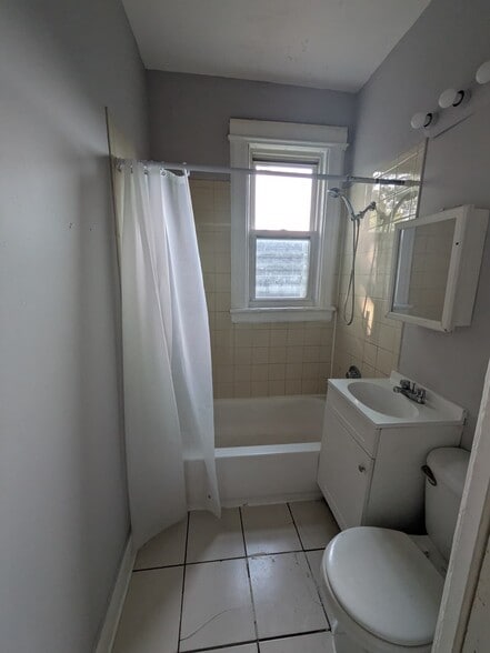 Building Photo - 151 Wilkinson Ave