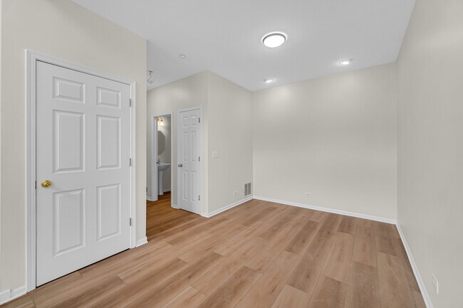 Building Photo - 1775 Kelberg Ave