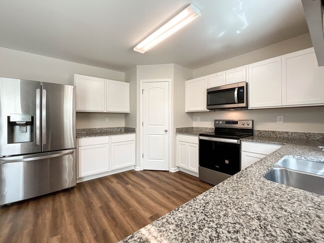 Building Photo - 337 Jared Steele Ln