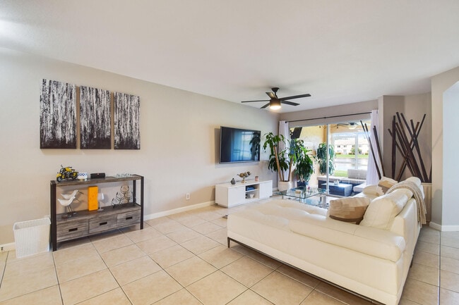 Building Photo - 6125 Eaton St