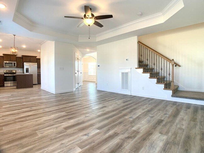 Building Photo - 987 E Creek Coyote Trl