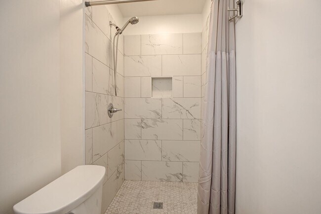 Building Photo - 2924 NW 67th St
