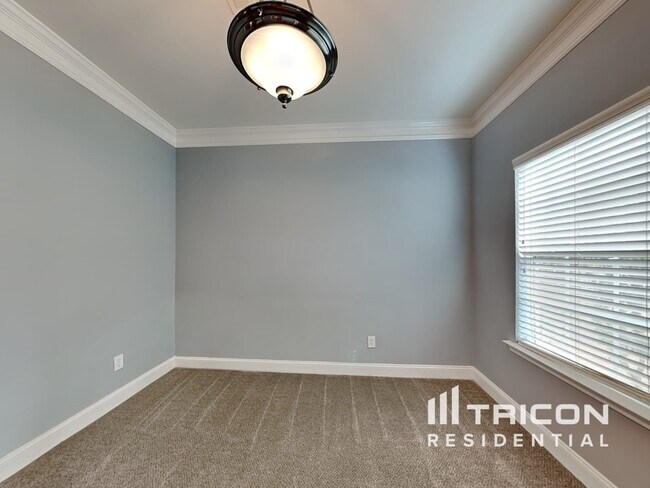 Building Photo - 207 Jack Cir