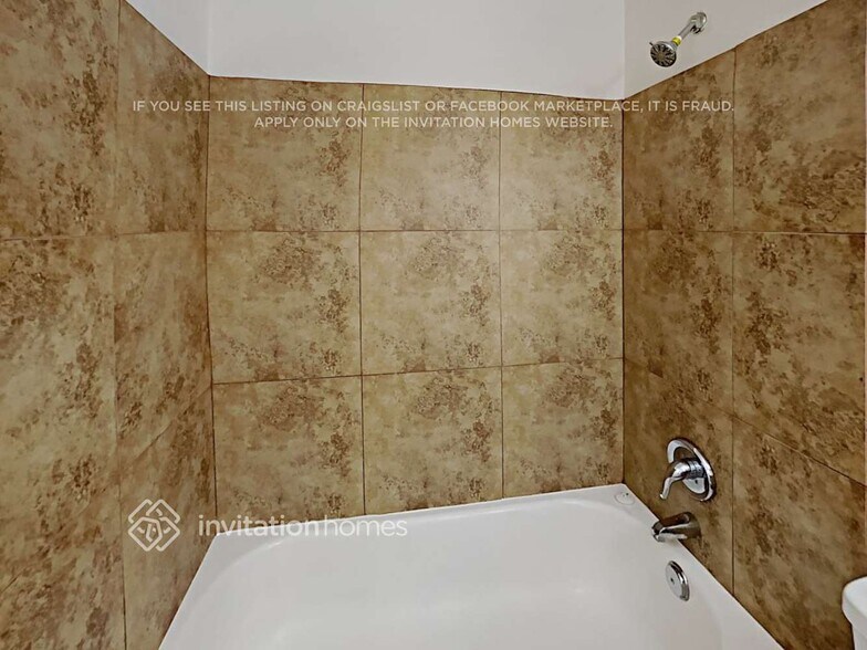 Building Photo - 14416 N 35th St