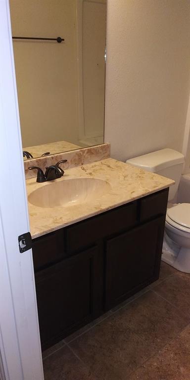 Building Photo - 1428 Ravenwood Dr