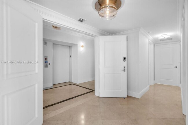 Building Photo - 3101 S Ocean Dr