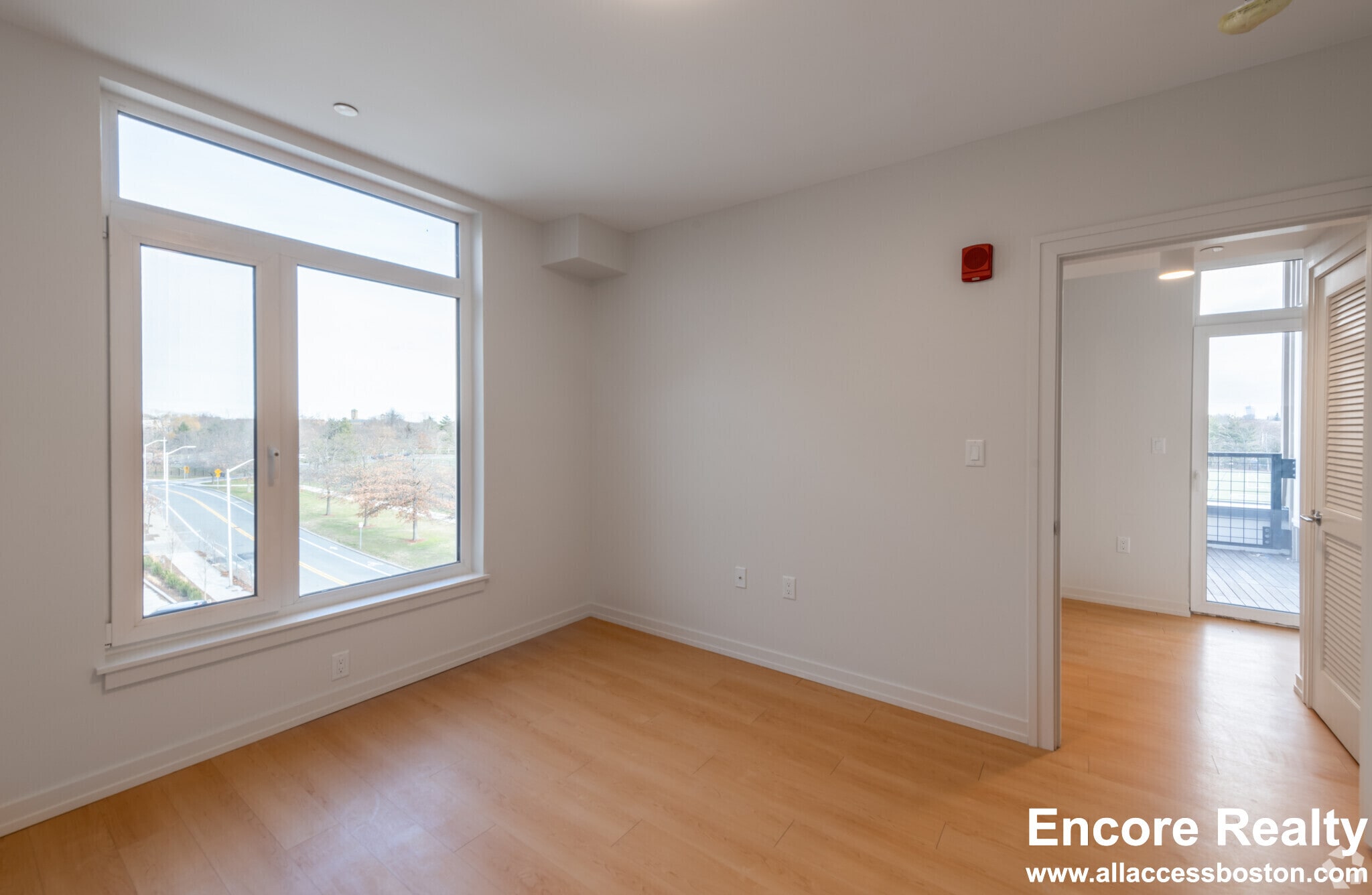 Building Photo - 77 New St