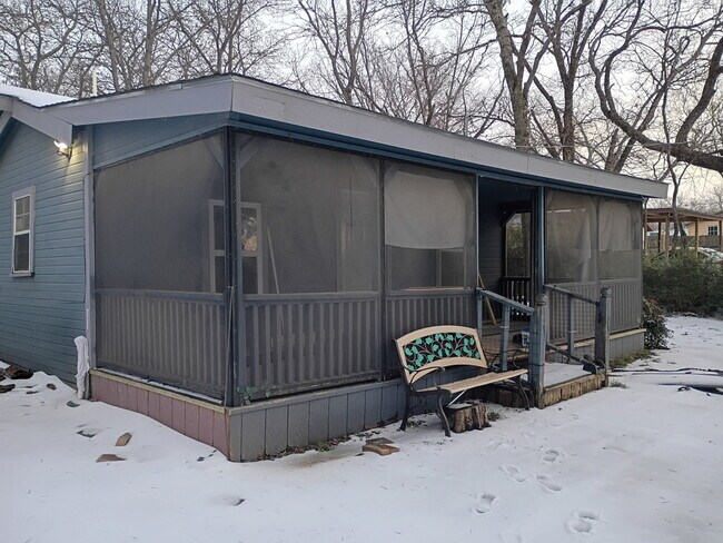 Building Photo - 609 Fay Blvd