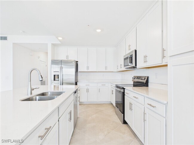 Building Photo - 5555 Double Eagle Cir