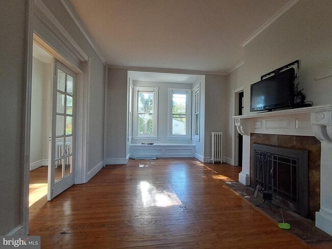 Building Photo - 108 S Clifton Ave