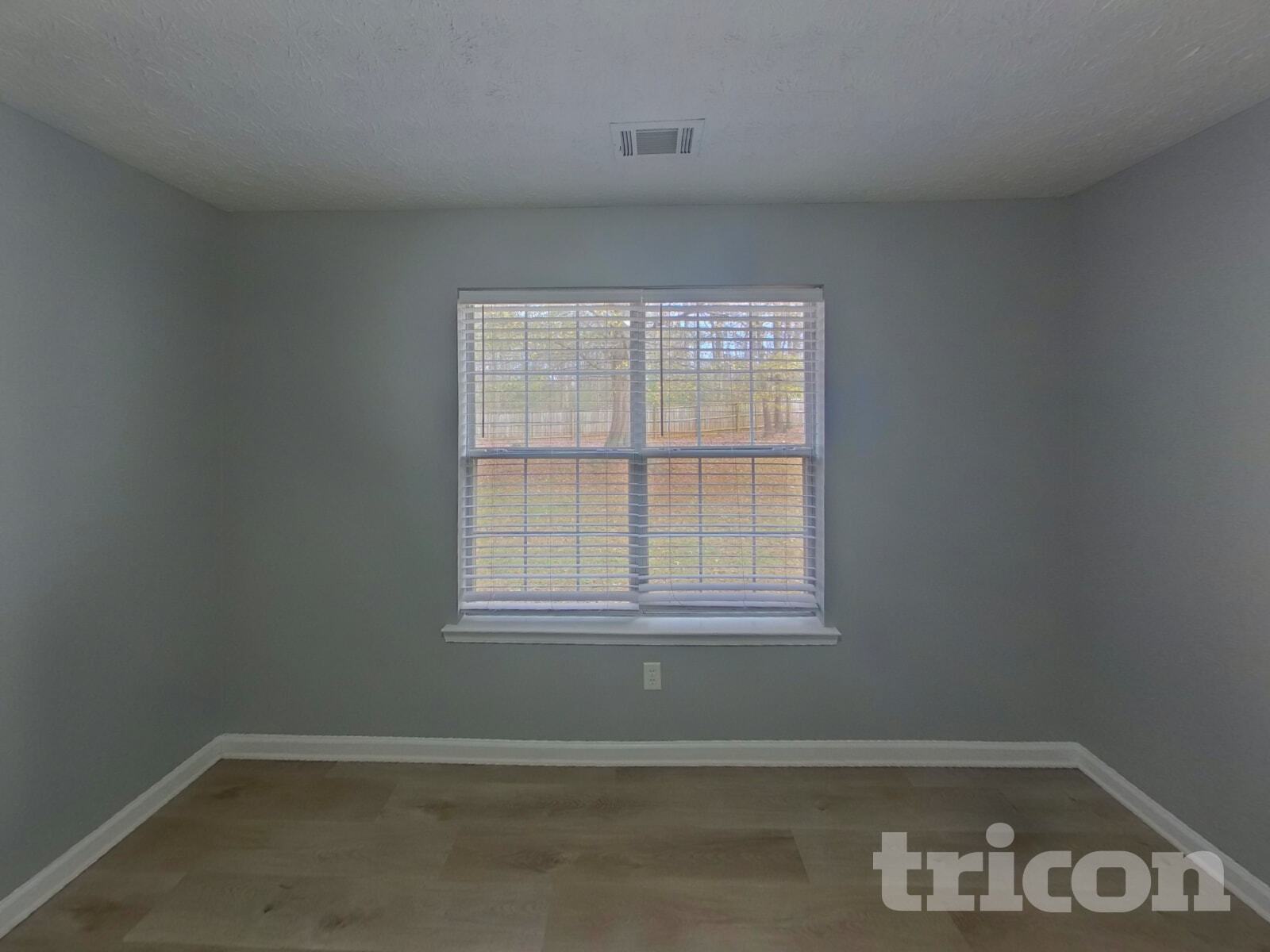 Building Photo - 210 Pebble Creek Dr