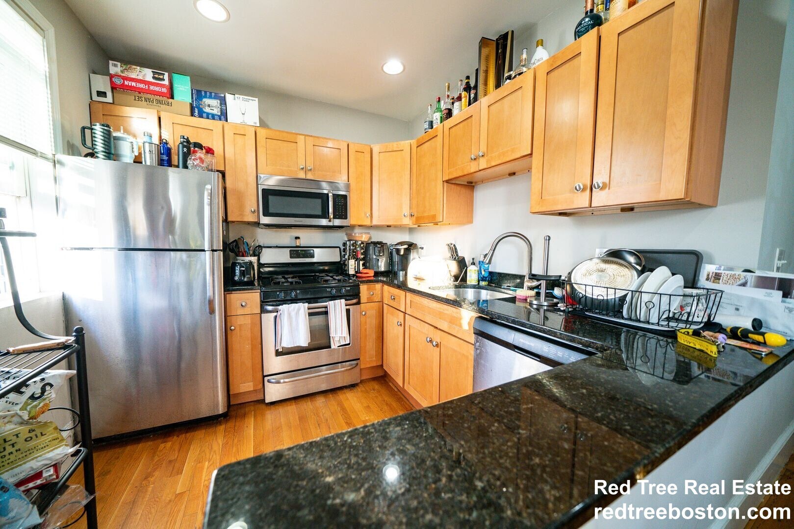 Building Photo - 820 Parker St