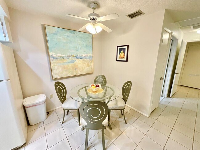 Building Photo - 4345 Tahitian Gardens Cir