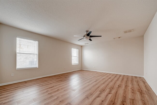 Building Photo - 7218 Fox Cub Ln