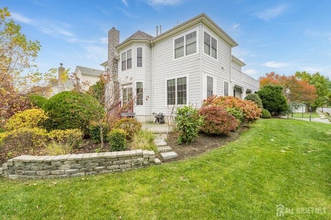 Building Photo - 2 Spinnaker Dr