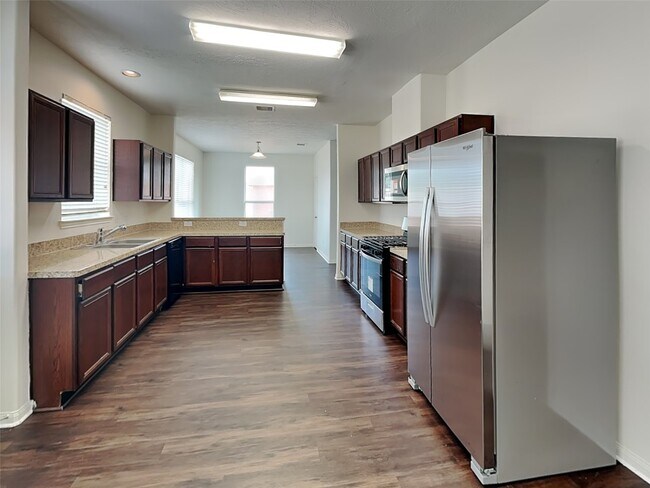 Building Photo - 3903 Hawthorn Glen Ct