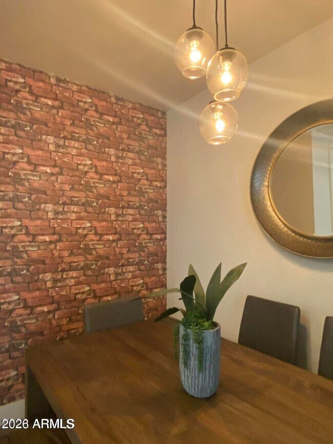 Building Photo - 7300 E Earll Dr