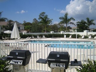 Building Photo - Milano - 3BR/2BA Unfurnished Townhome in N...