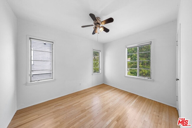 Building Photo - 2565 Canyon Dr