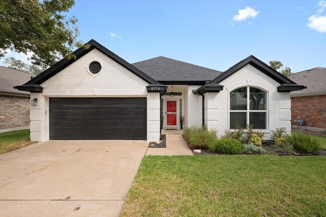 Primary Photo - 8716 Bobcat Dr