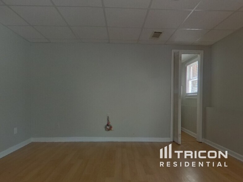 Building Photo - 2875 Lanier Beach South Rd