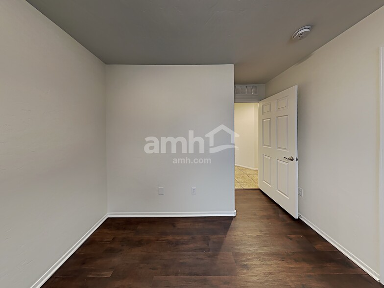 Building Photo - 866 E Ashburn Mountain Dr