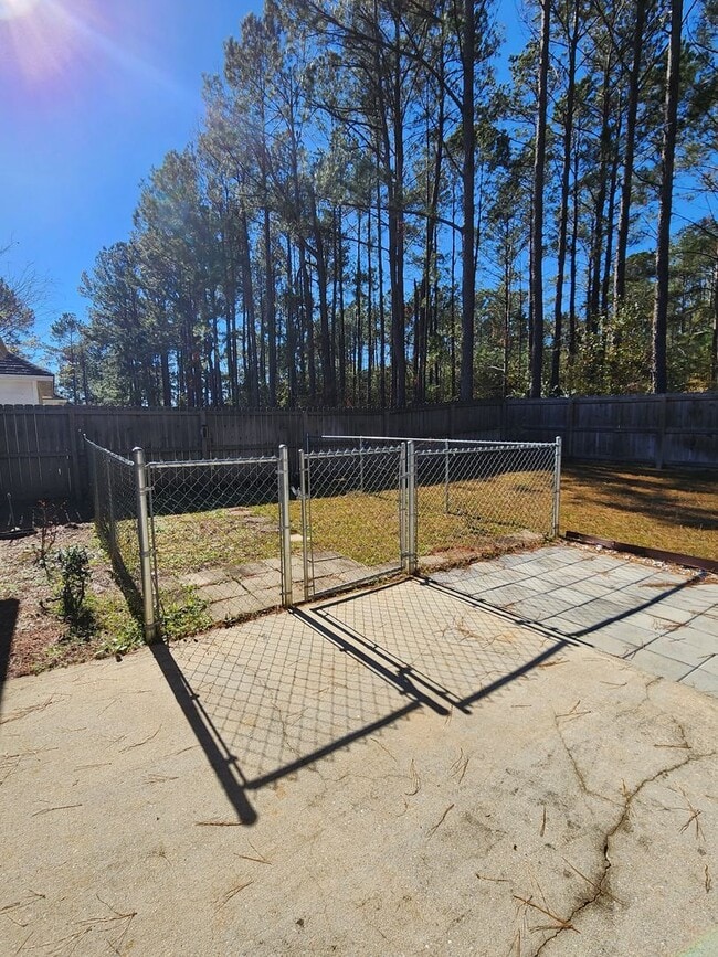 Building Photo - Spacious 4-Bedroom Home with Modern Upgrades in Valdosta