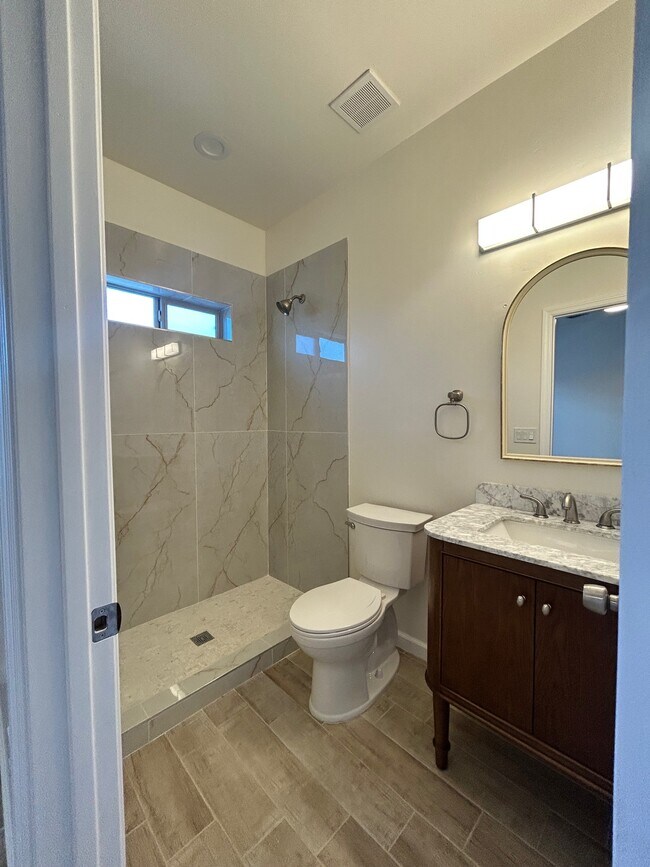 Building Photo - 1324 Renda Ct