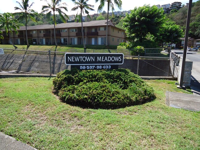 Primary Photo - Newtown Meadows Clean 2 Bedroom, 2 Bath, w...