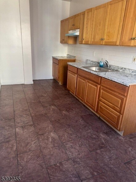 Building Photo - 741 Clinton Ave