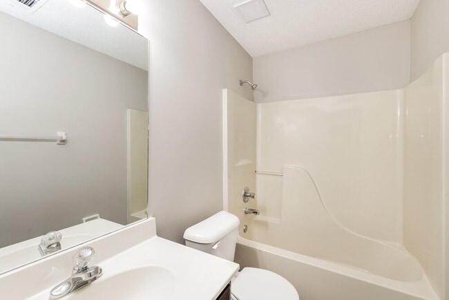 Building Photo - 1030 Nolan Ln