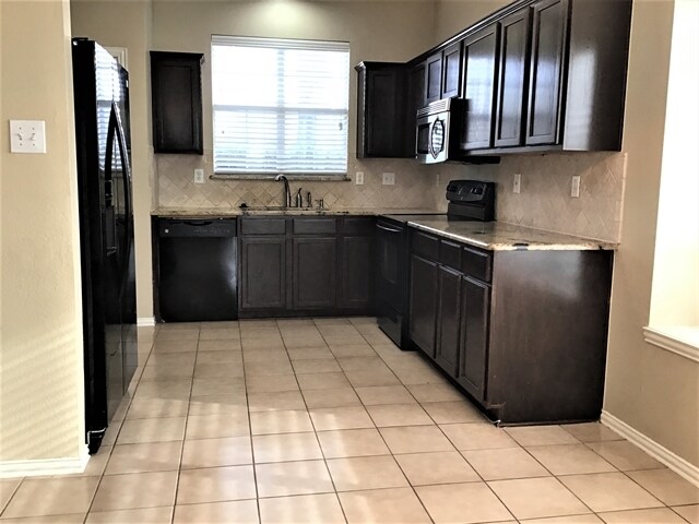 Building Photo - 3328 Creek Meadow Ln