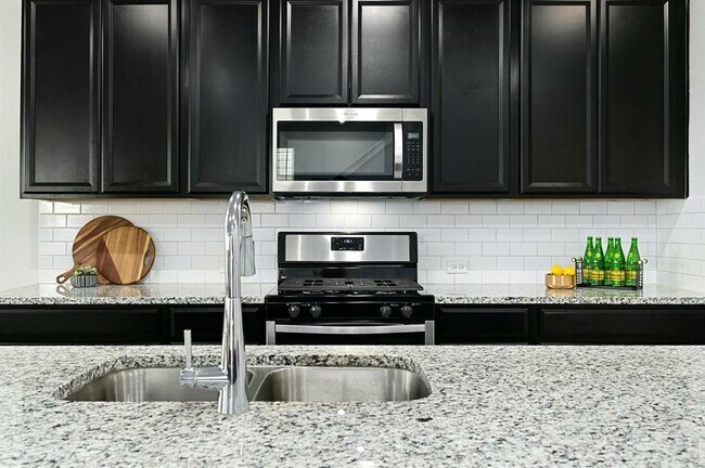 Building Photo - 7318 Harmony Shoals Bnd