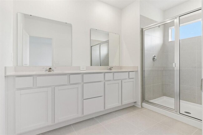 Building Photo - 2701 Skyline Lp