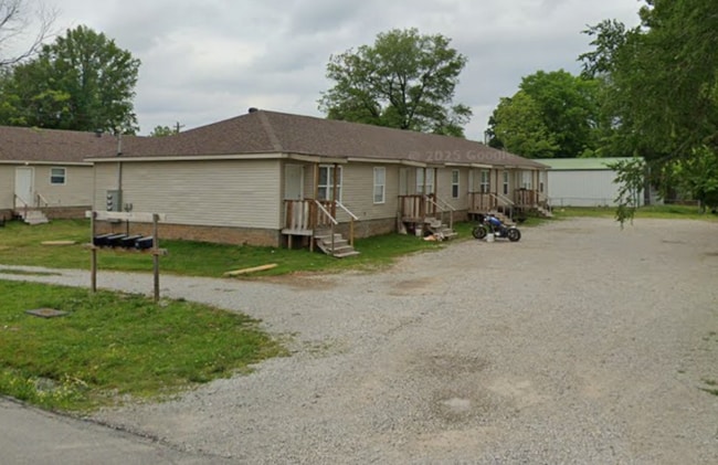 Building Photo - 403 Canal St