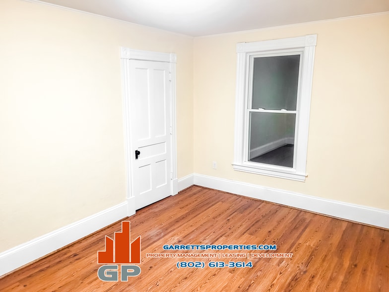 Building Photo - 36 Maple Ave