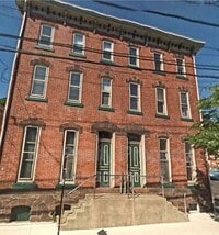 Building Photo - 70 N Main St