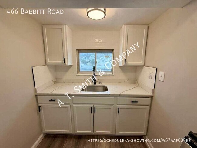 Building Photo - 466 Babbitt Rd