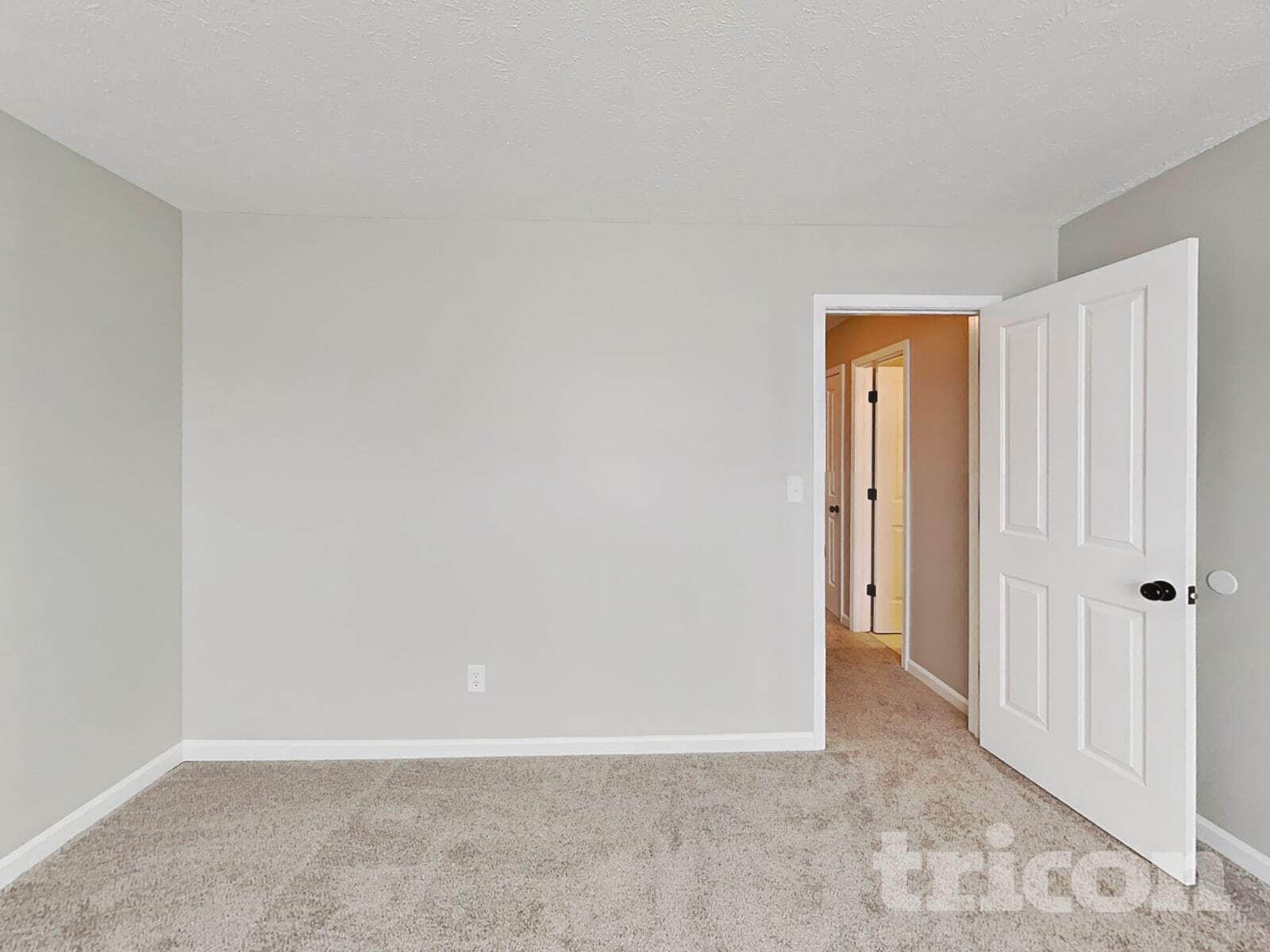 Building Photo - 10229 Park Valley Dr