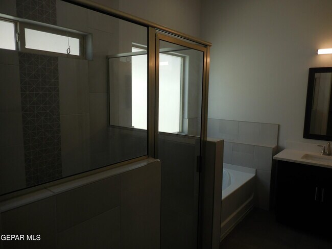 Building Photo - 13425 Emerald Crystal Dr