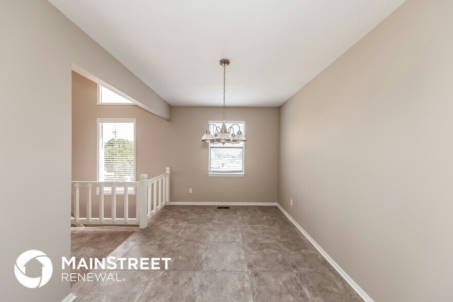 Building Photo - 6101 Meadow Crest Cir