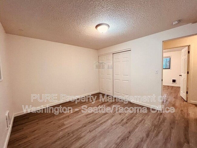 Building Photo - 6313 151st St NW