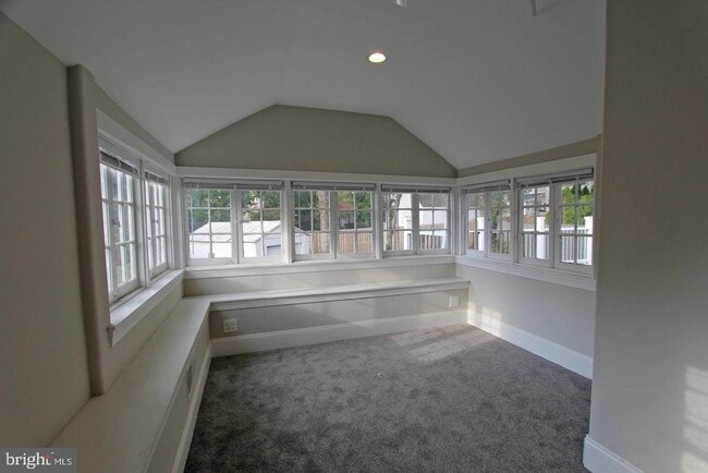 Building Photo - 233 E Montgomery Ave