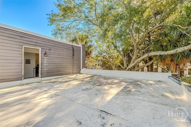 Building Photo - 508 E Liberty