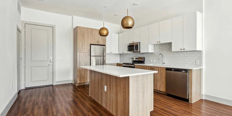 Building Photo - 5332 Trinity River Trl